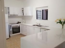 port_douglas_refurbished_apartments_02.JPG