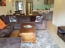 port_douglas_refurbished_apartments_09.JPG